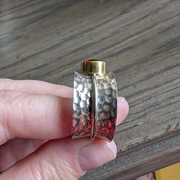 Sterling Silver Garnet Ring - Picture 4 of 6